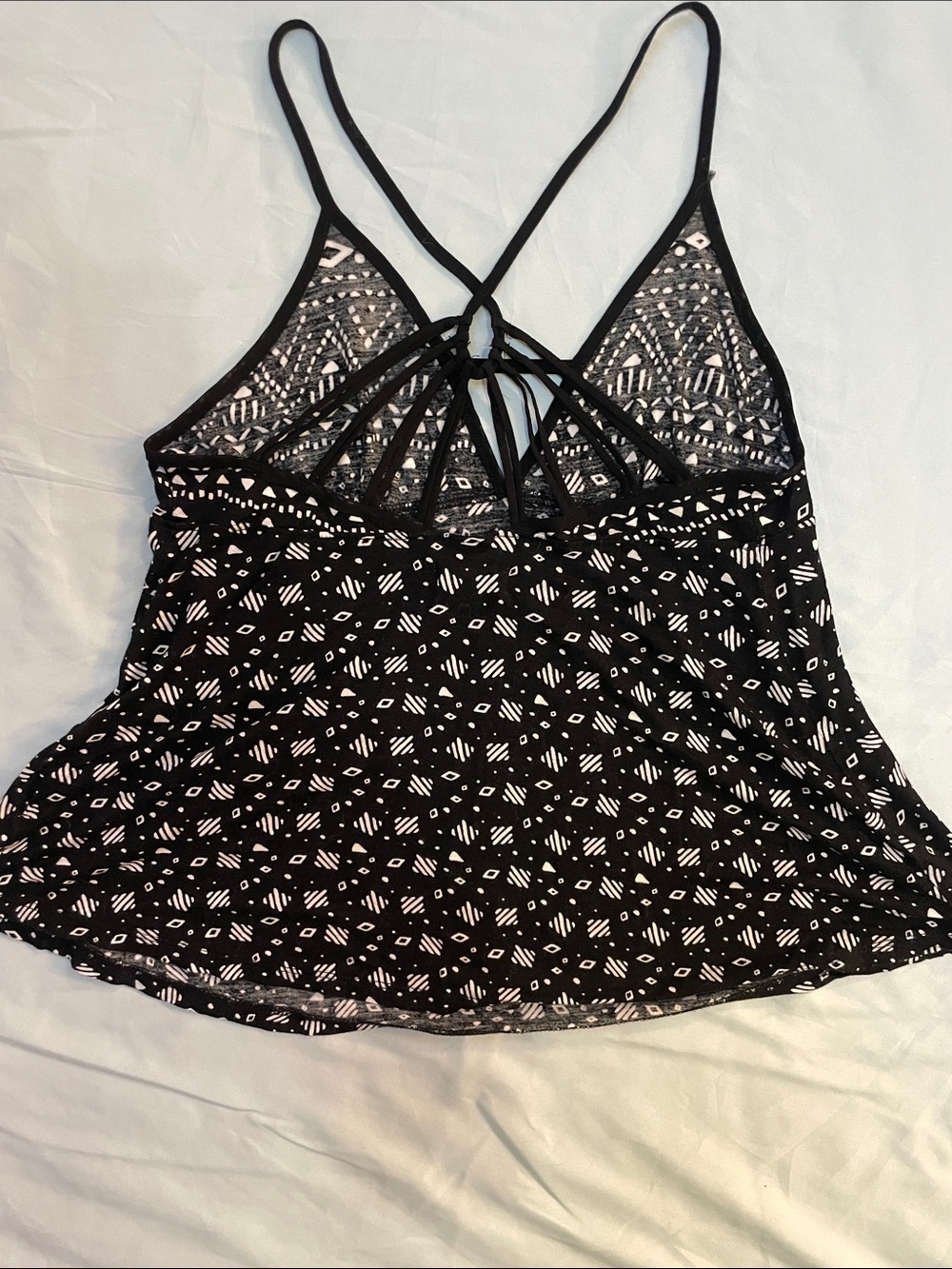silence + noise Black & Cream Strappy V-Neck Camisole - Picture 2 of 3